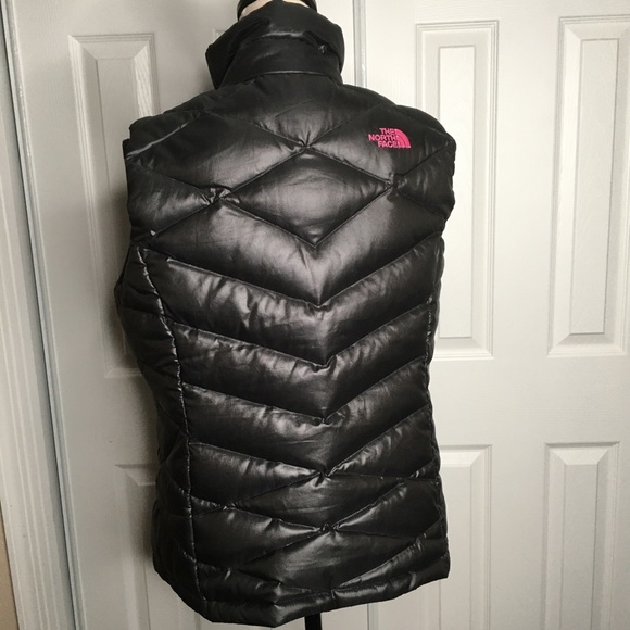North Face Pink Ribbon Black Puffer Vest Med - Picture 5 of 7